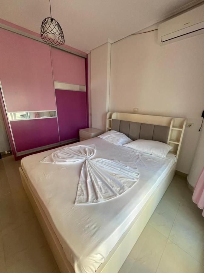 Kristi Apartments Sarandë Esterno foto