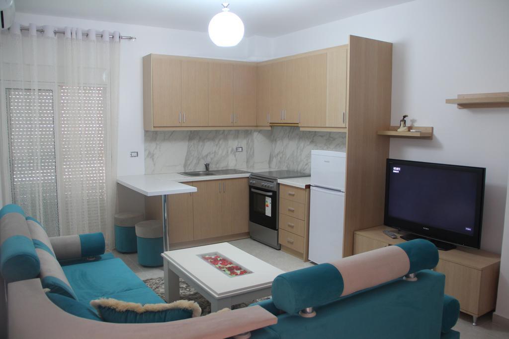 Kristi Apartments Sarandë Esterno foto