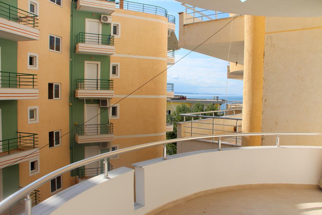Kristi Apartments Sarandë Esterno foto